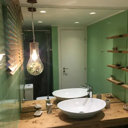 Panorama Apartment *